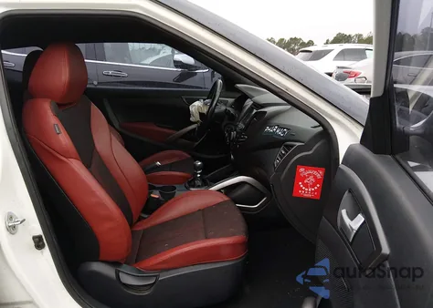 2016 Hyundai Veloster Turbo R-Spec z USA, uszkodzony, nr VIN KMHTC6AE6GU275274